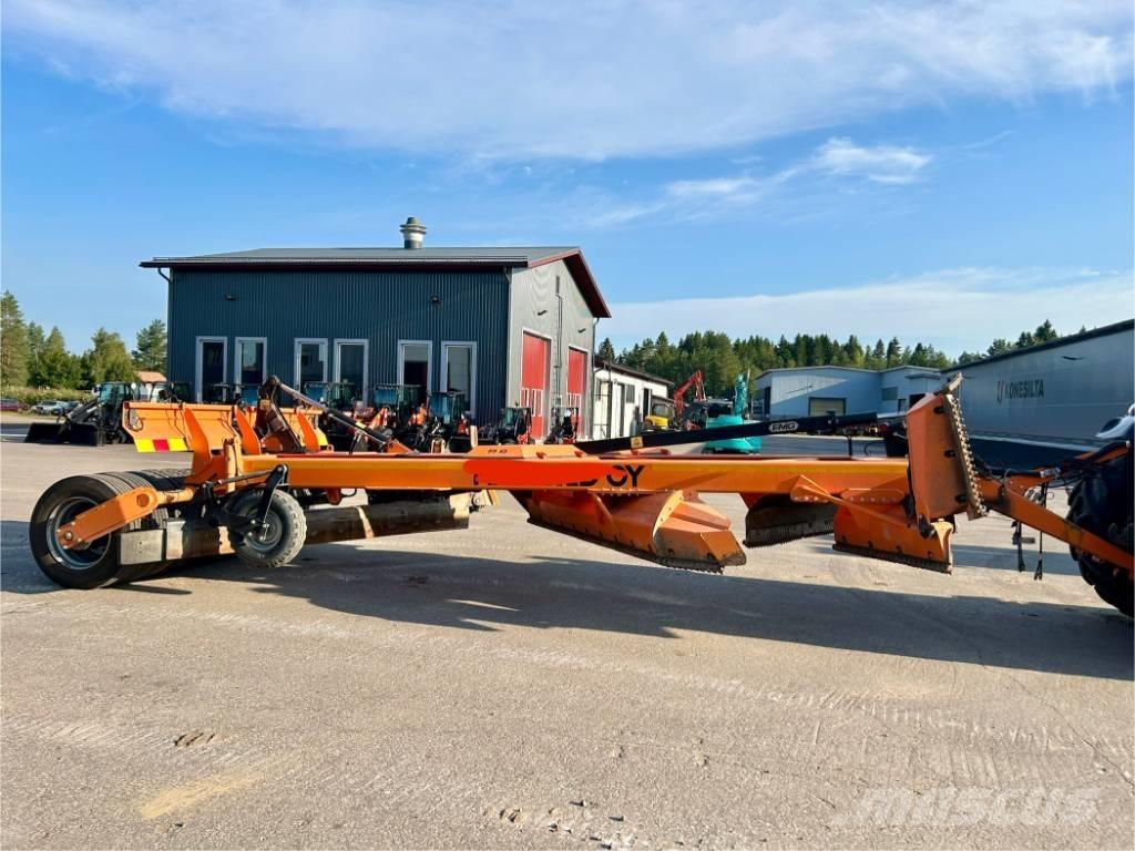 FMG TLN 570 Väghyvlar
