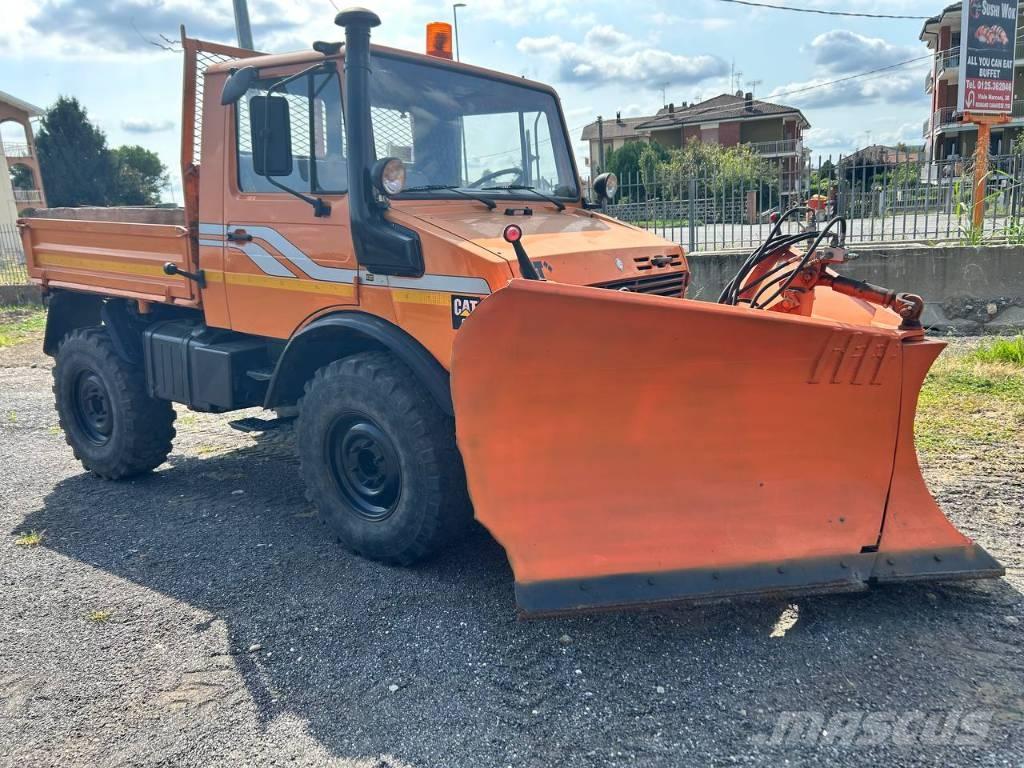 Mercedes-Benz unimog Skåpbilar