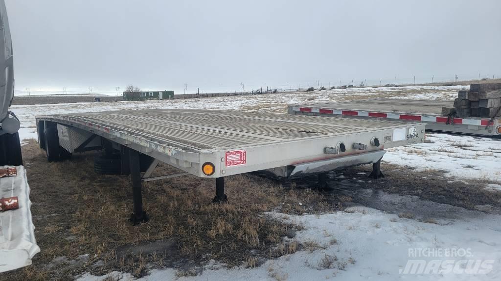 Reitnouer 48' Flatbed Flaksläp