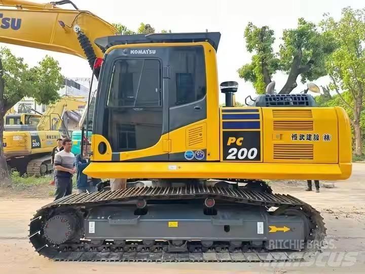 Komatsu PC200 Bandgrävare