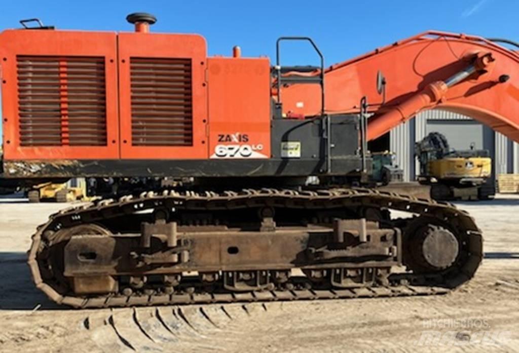 Hitachi ZX670LC-6 Bandgrävare