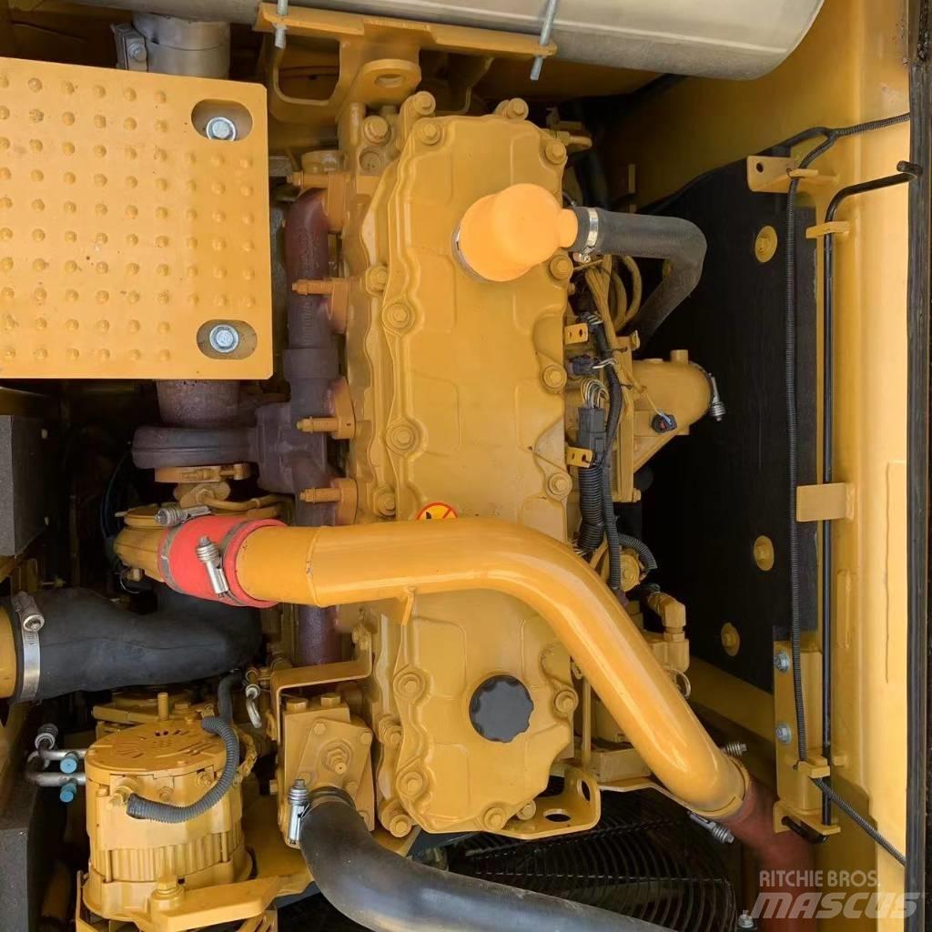 CAT 329 E Bandgrävare