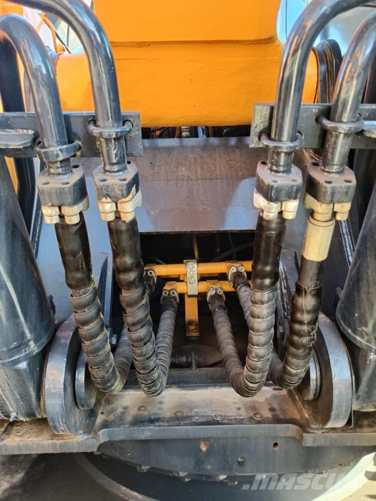 Hyundai R220LC-9S Bandgrävare