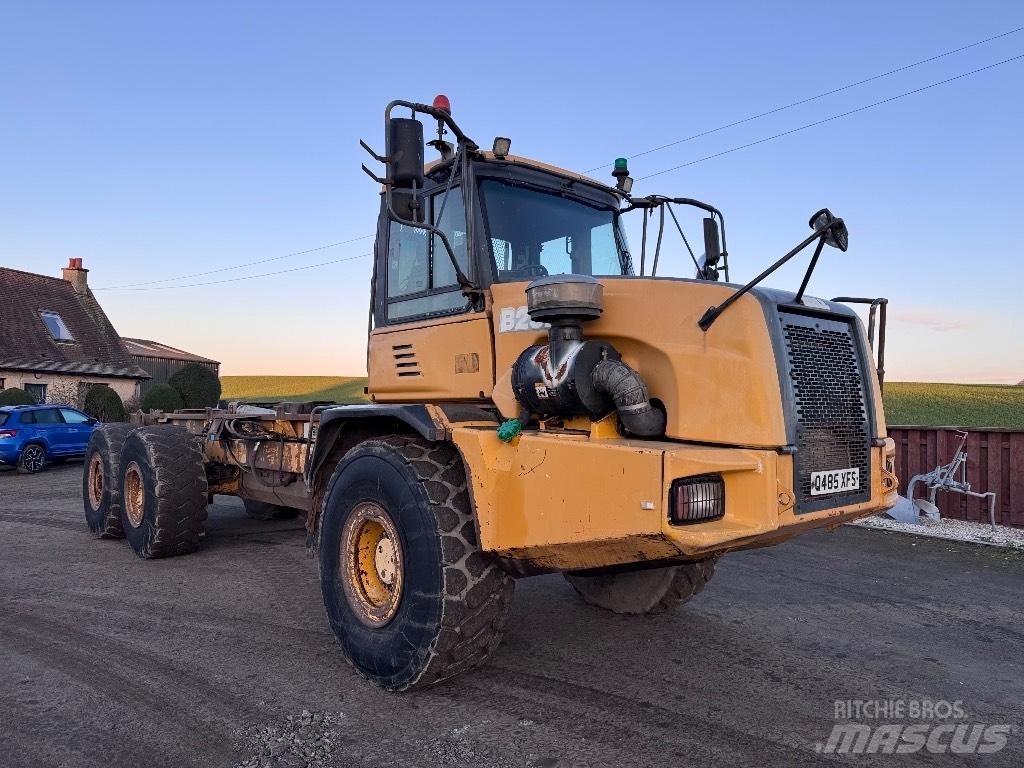 Bell B 25 D Midjestyrd dumper