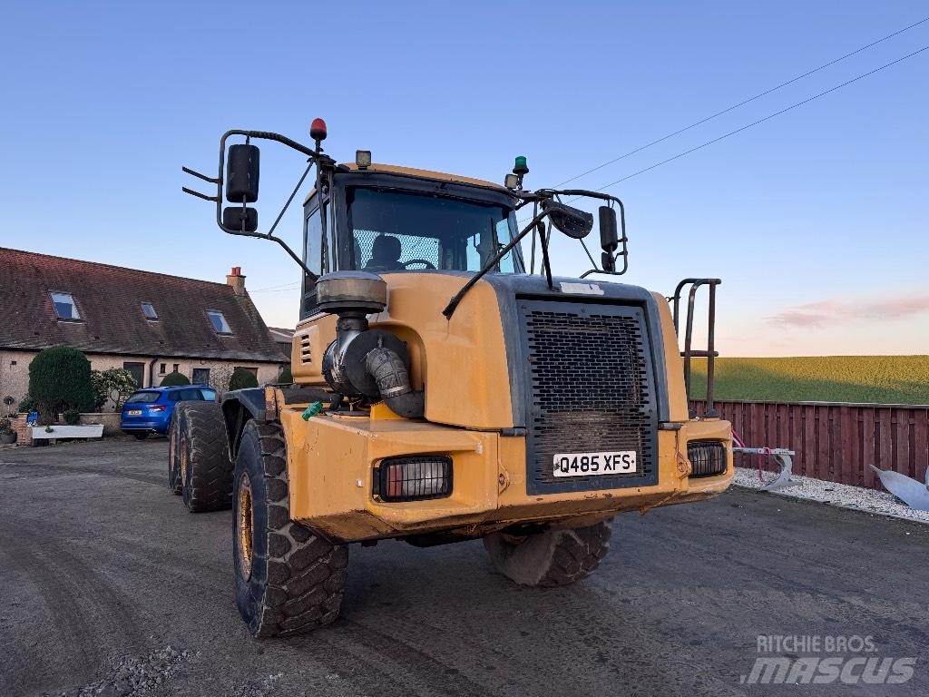 Bell B 25 D Midjestyrd dumper