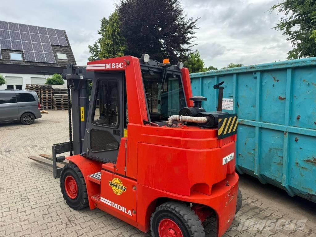 Mora M 85 C Dieselmotviktstruckar