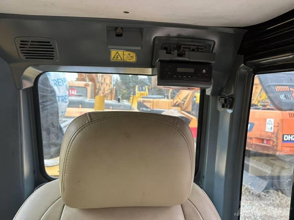CAT 320 Bandgrävare