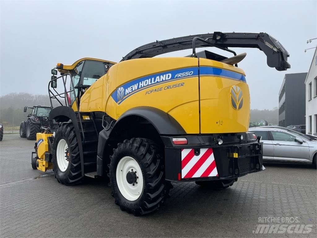 New Holland FR 550 Fälthackar