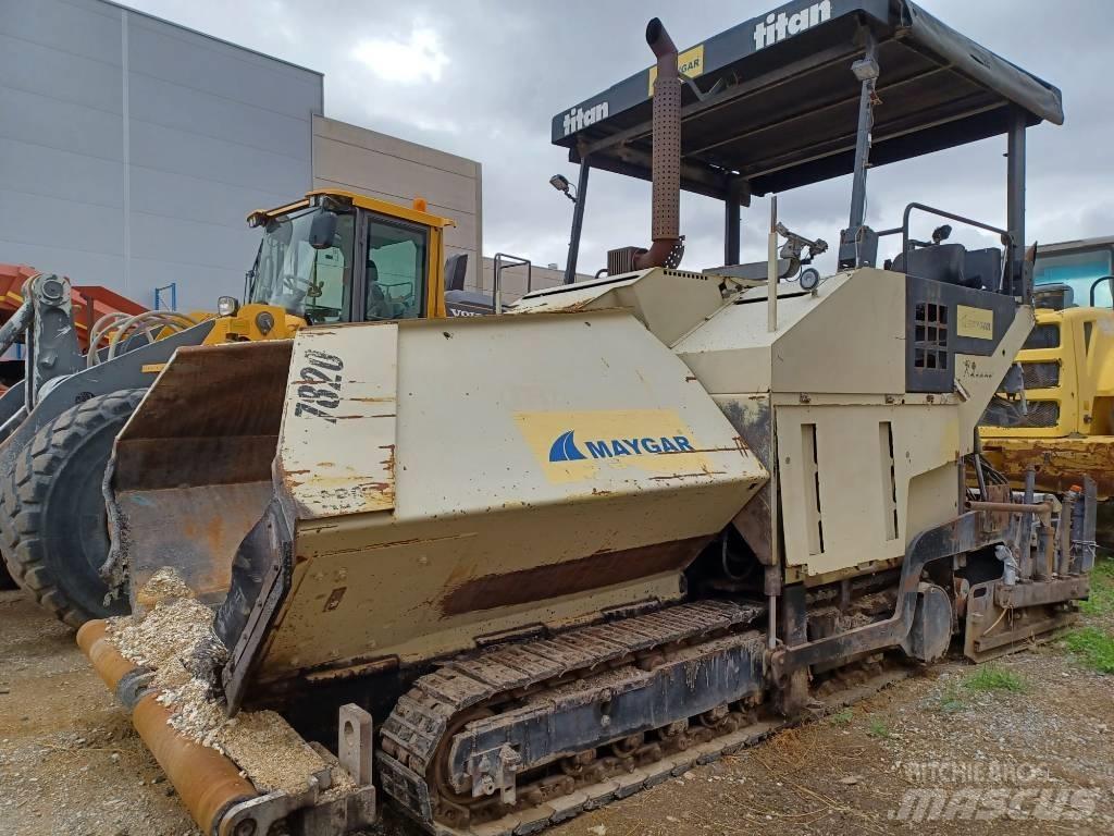 Titan 7820 Asfaltsläggningsmaskiner