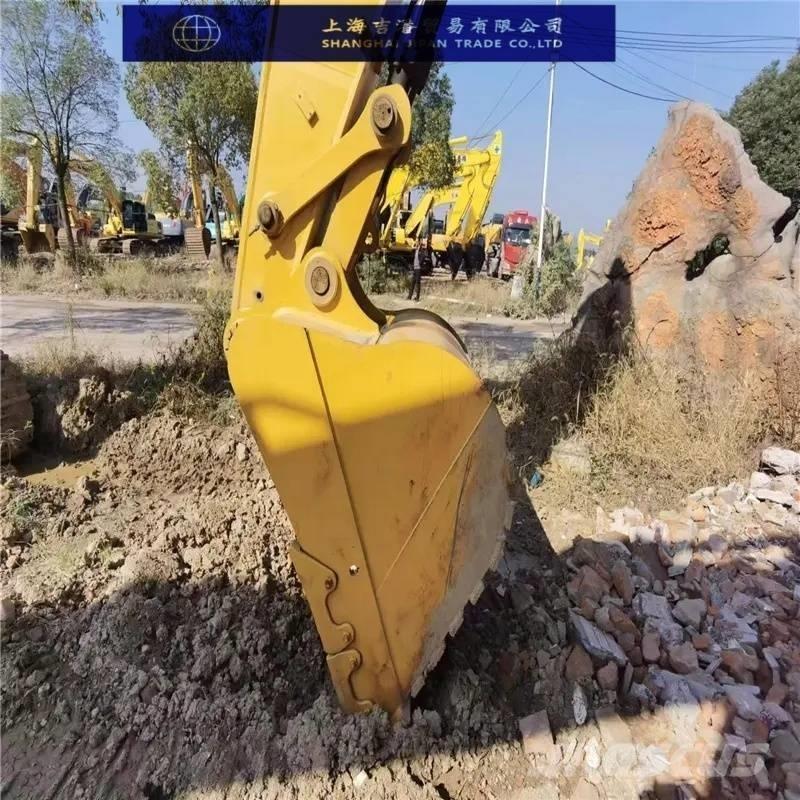 CAT 330 D Bandgrävare