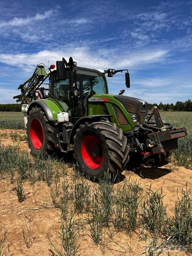 Fendt 724 Profi Traktorer
