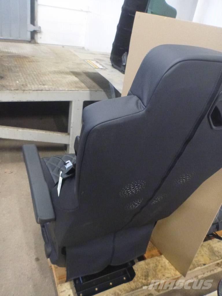 Mercedes-Benz Actros Hytter och interiör