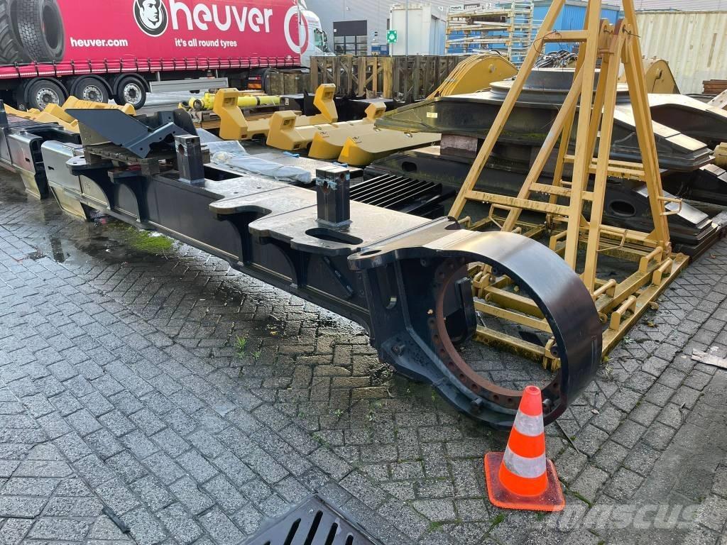 CAT 390 F L Chassi och upphängning