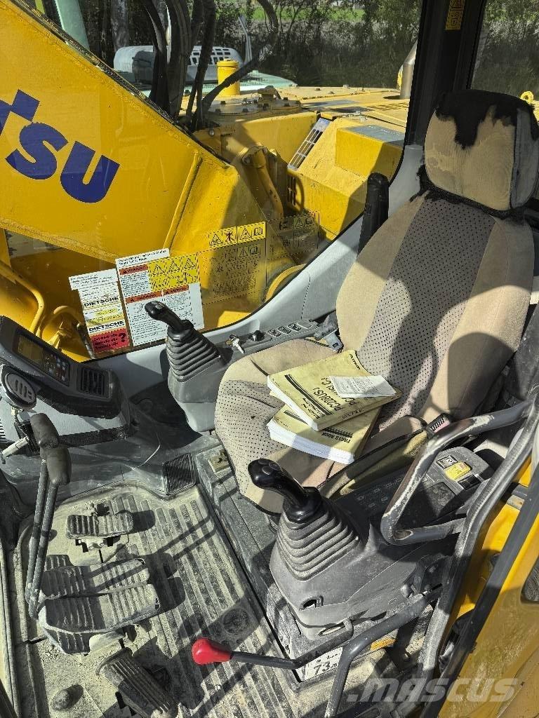 Komatsu PC 228 US-3 Bandgrävare