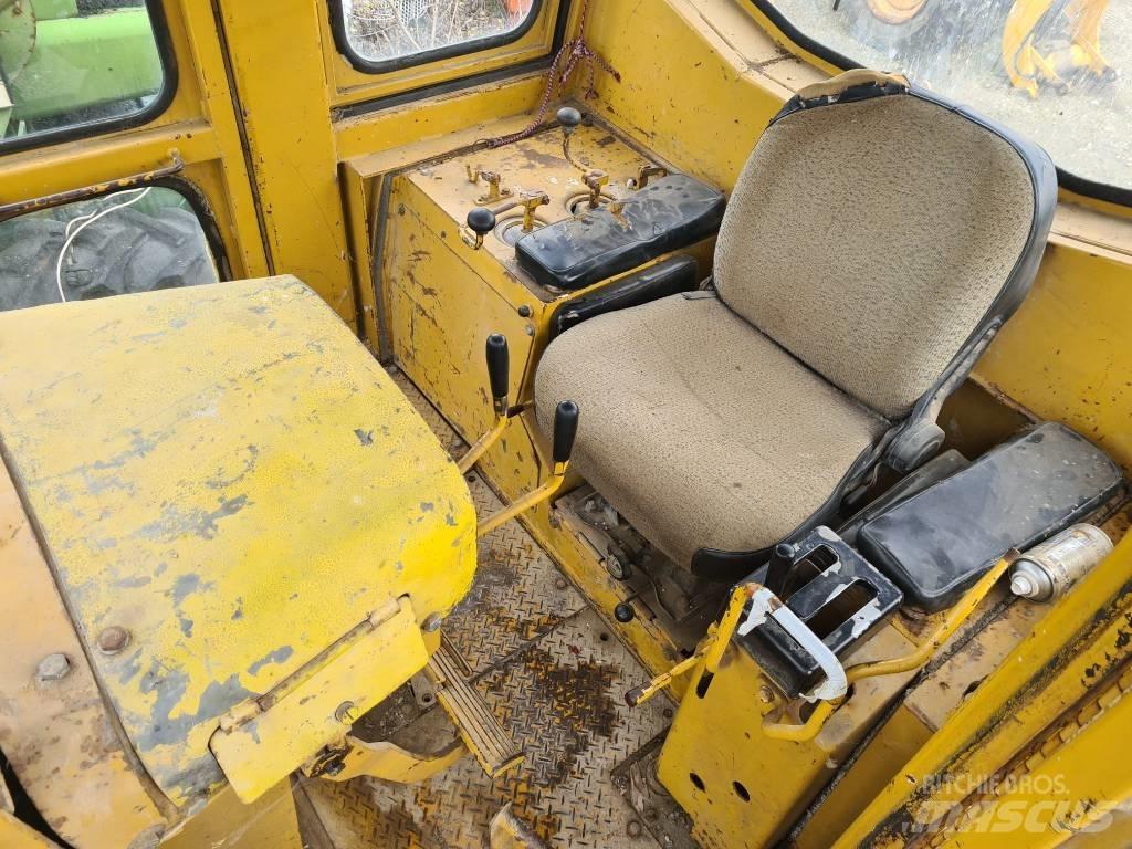 Komatsu D 85-18 Bandschaktare