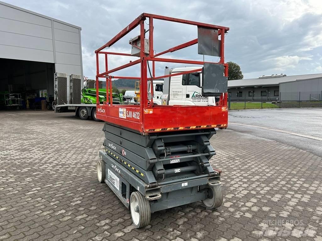 SkyJack SJ III 4632 Saxliftar