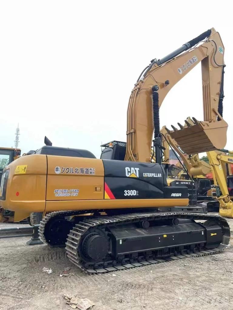 CAT 330 D L Bandgrävare