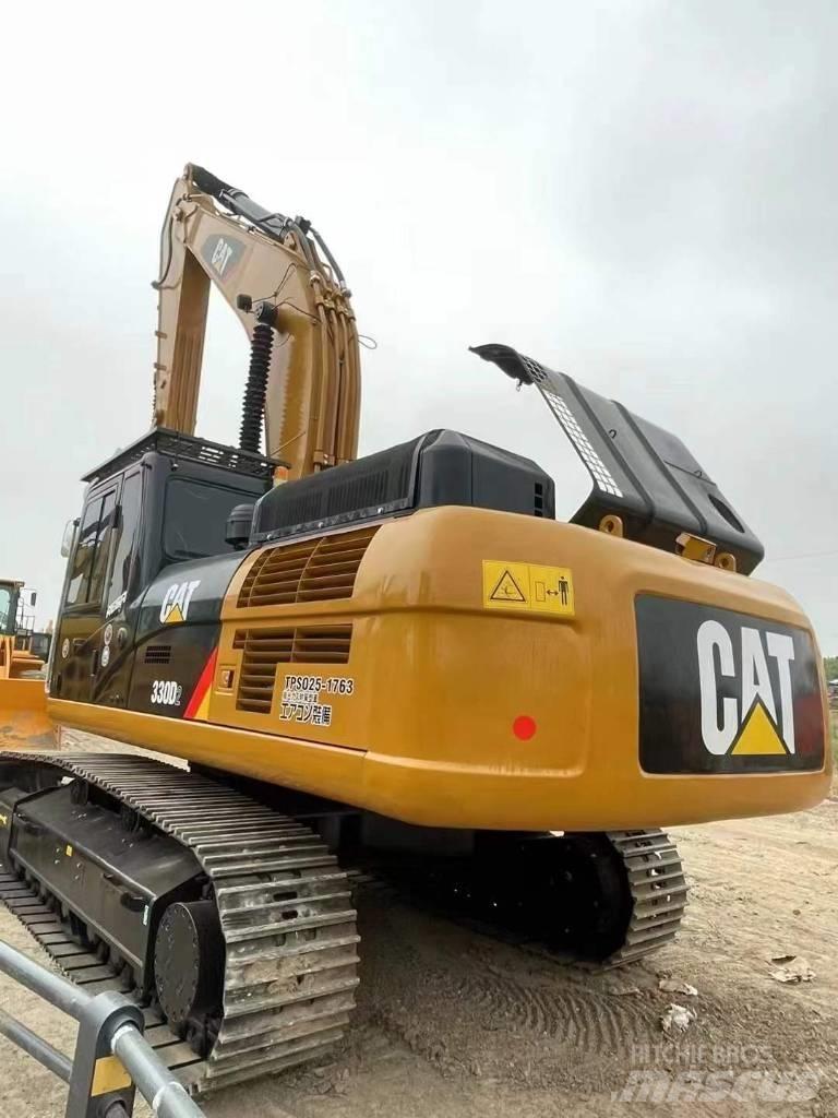 CAT 330 D L Bandgrävare