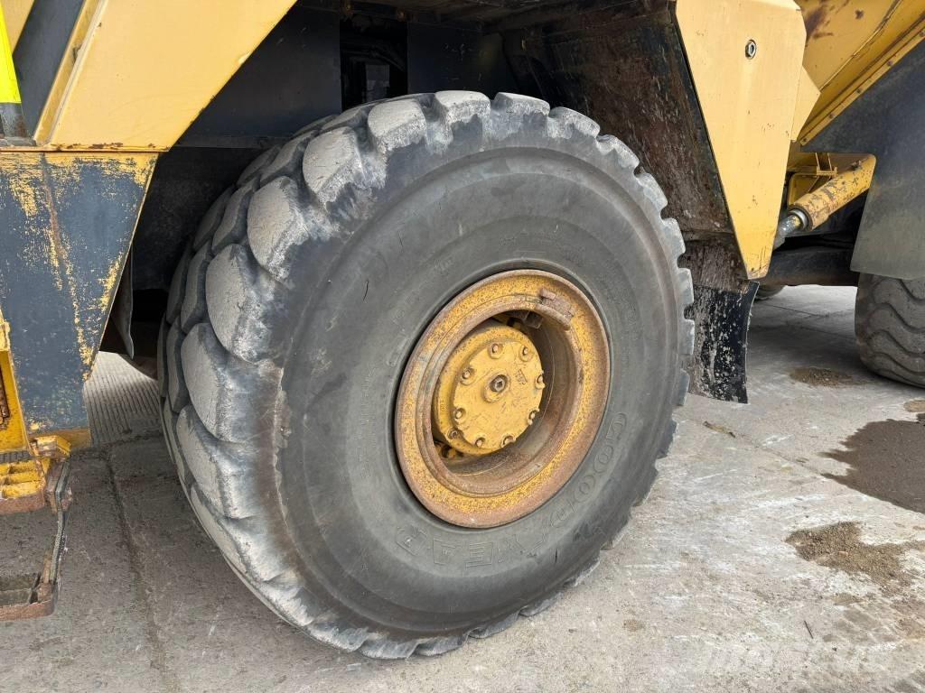 Komatsu HM 350-1 Midjestyrd dumper