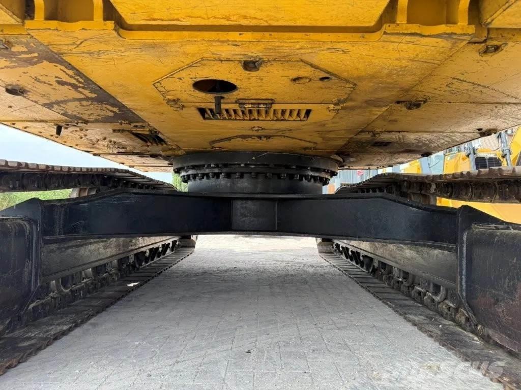 CAT 322CLN Bandgrävare