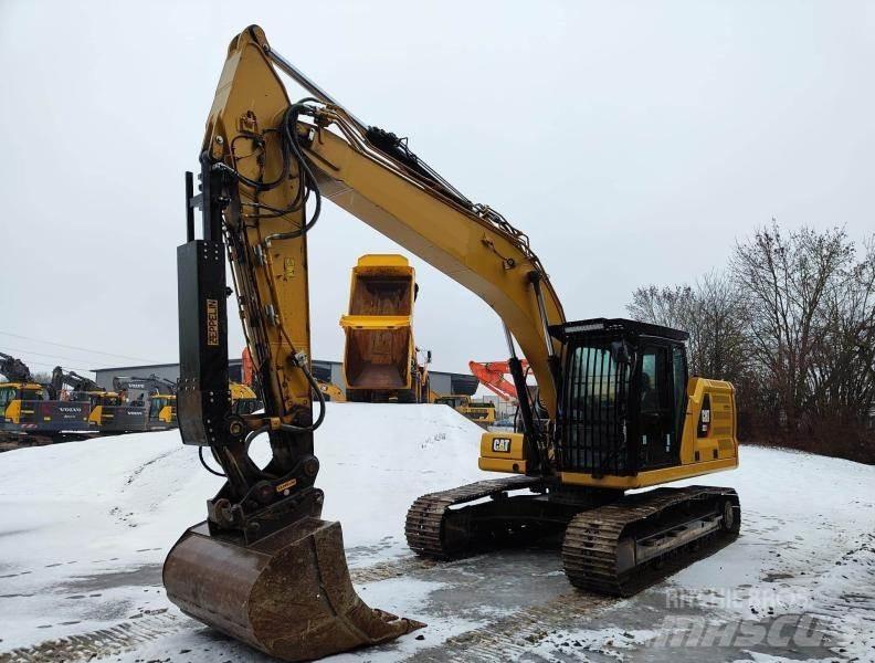 CAT 323 (07B) Bandgrävare