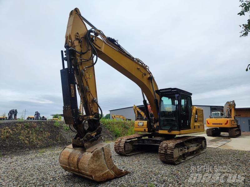 CAT 323 (07B) Bandgrävare