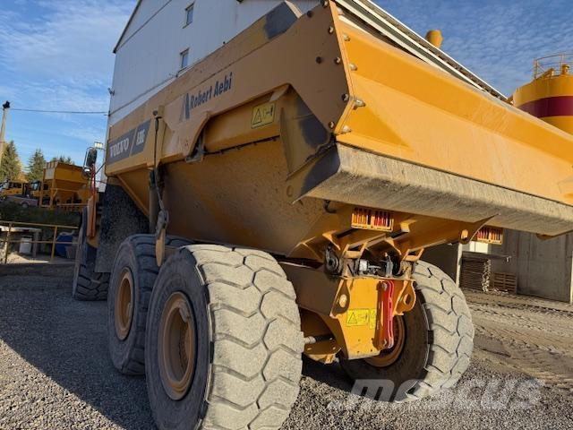 Volvo A30G Midjestyrd dumper