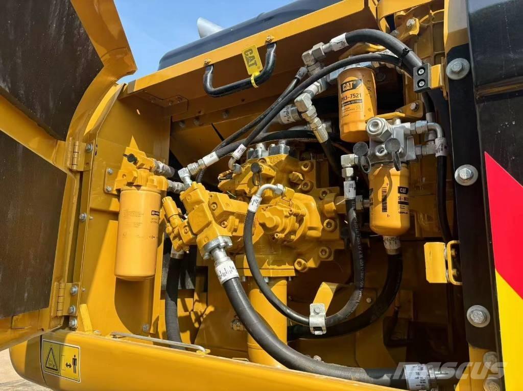 CAT 336 D L Bandgrävare