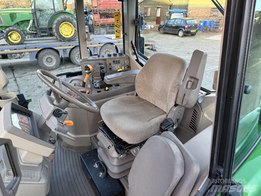 John Deere 6135M Traktorer