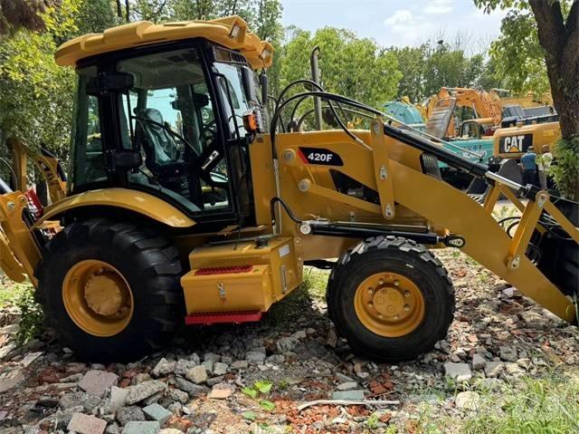 CAT 420 F Grävlastare