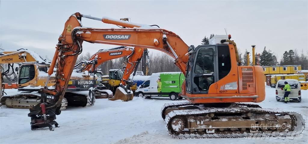 Doosan DX235LCR Bandgrävare