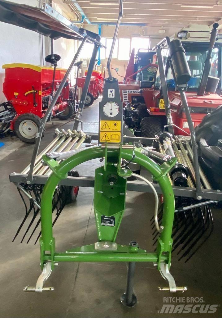 Fendt Former 400 DN Vändare och luftare