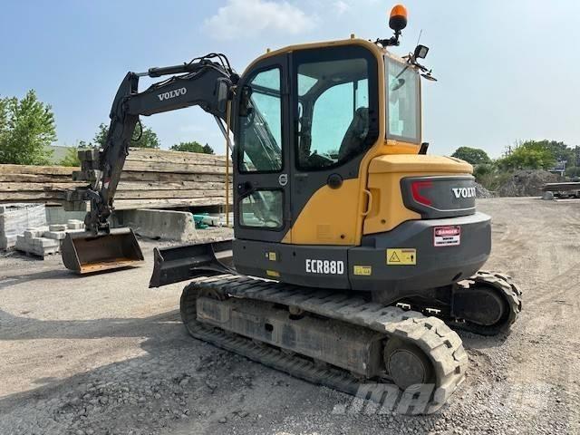 Volvo ECR 88 D Bandgrävare