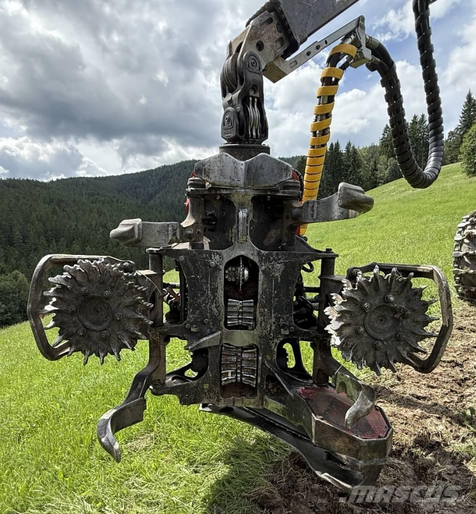 Komatsu 931XC Skördare