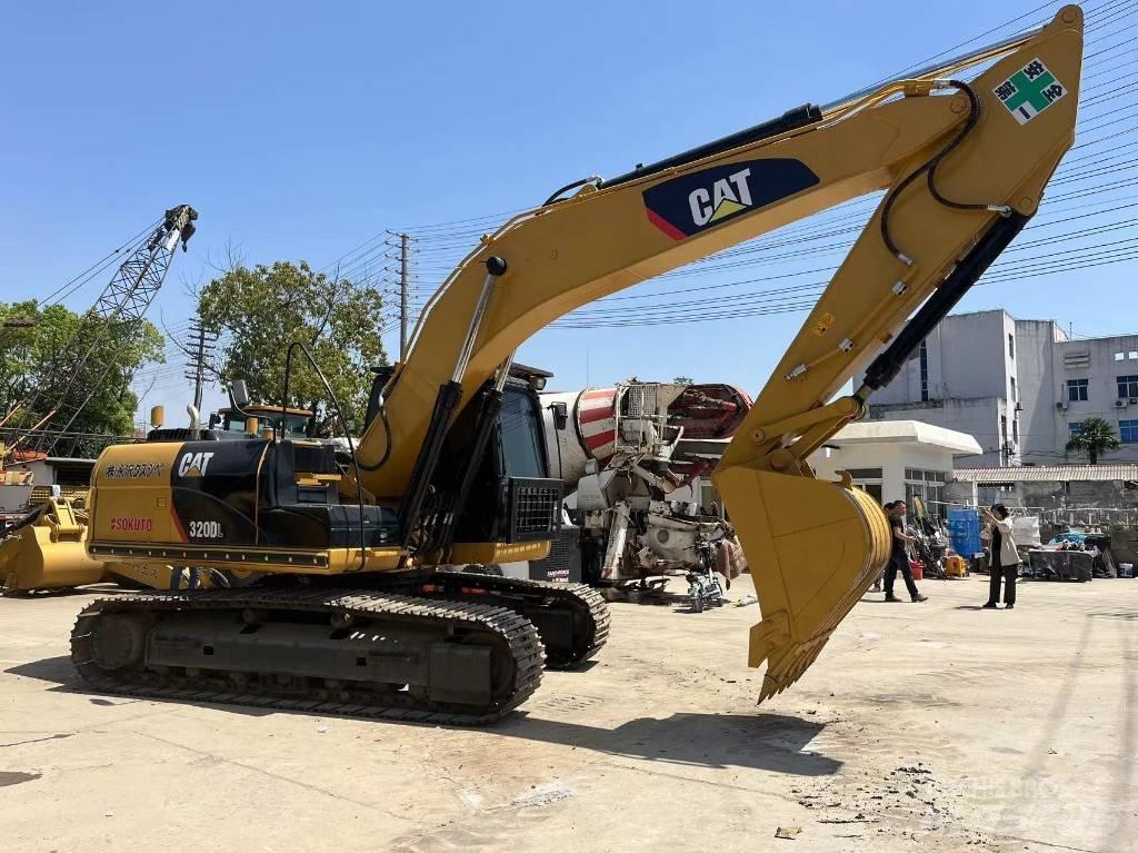 CAT 320 D L Bandgrävare