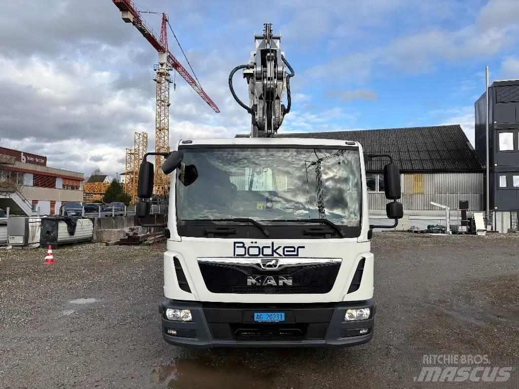 Böcker AK 37/4000 Terrängkranar (Grov terräng)