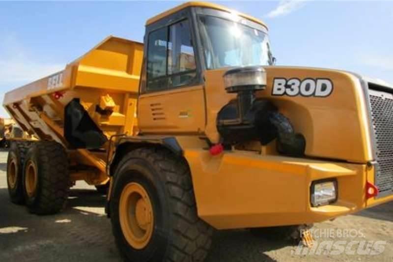 Bell B30D Midjestyrd dumper