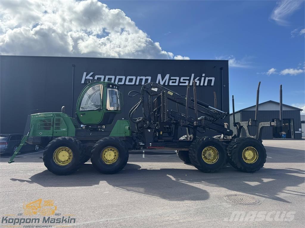 John Deere 1910E Skotare