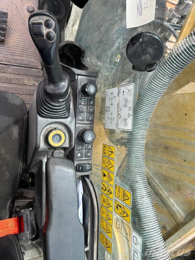 CAT 336 Bandgrävare