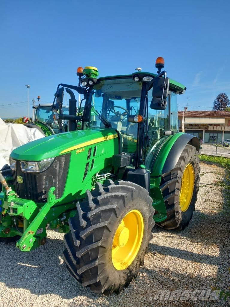 John Deere 5125 R Traktorer