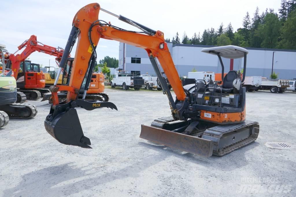 Hitachi ZX40U-3 Minigrävare < 7t
