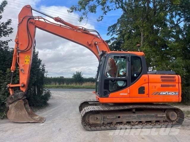 Doosan DX 140 LC-3 Bandgrävare