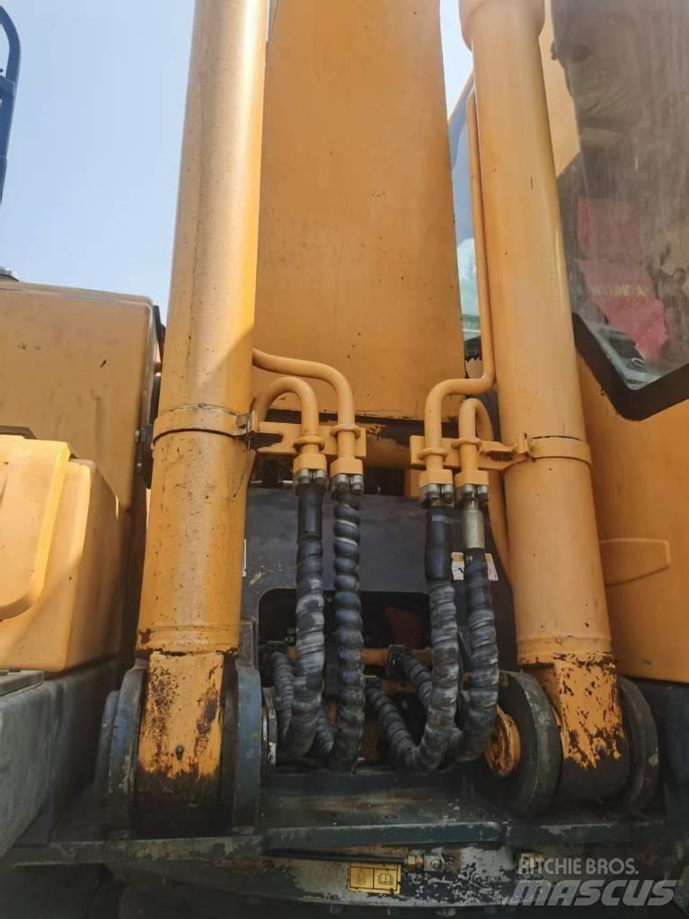 Hyundai R210W-9 Hjulgrävare