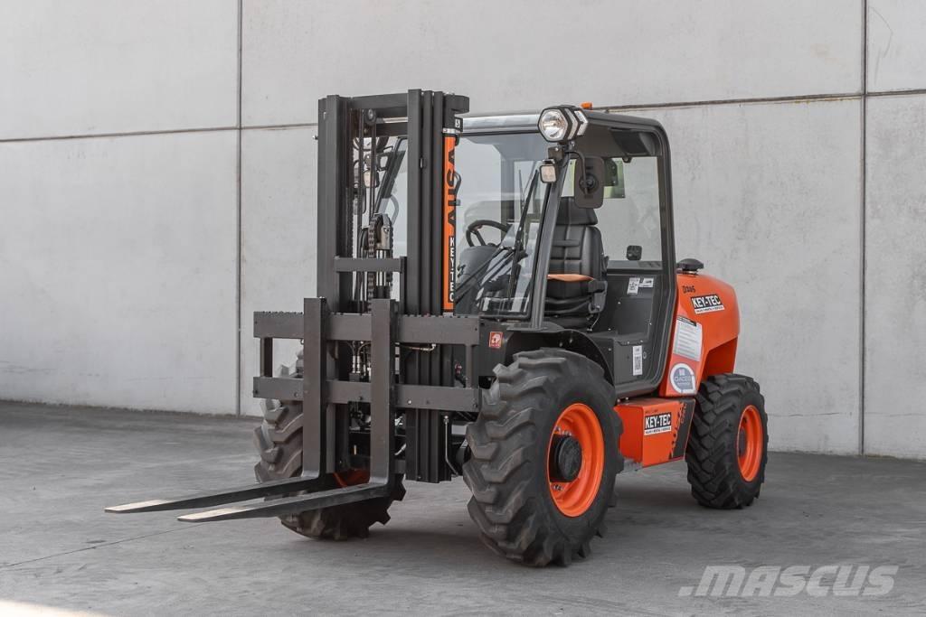 Ausa C 251 H x4 Dieselmotviktstruckar