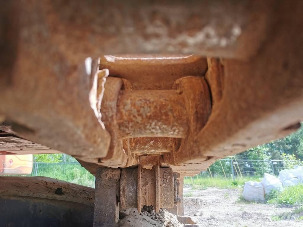Doosan DX 225 LC Bandgrävare