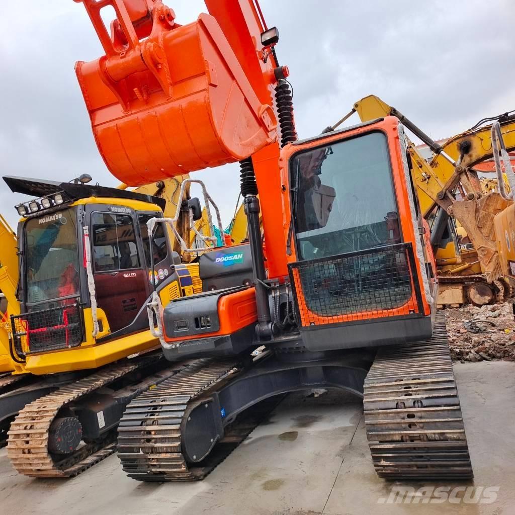 Doosan DX 150 LC Bandgrävare