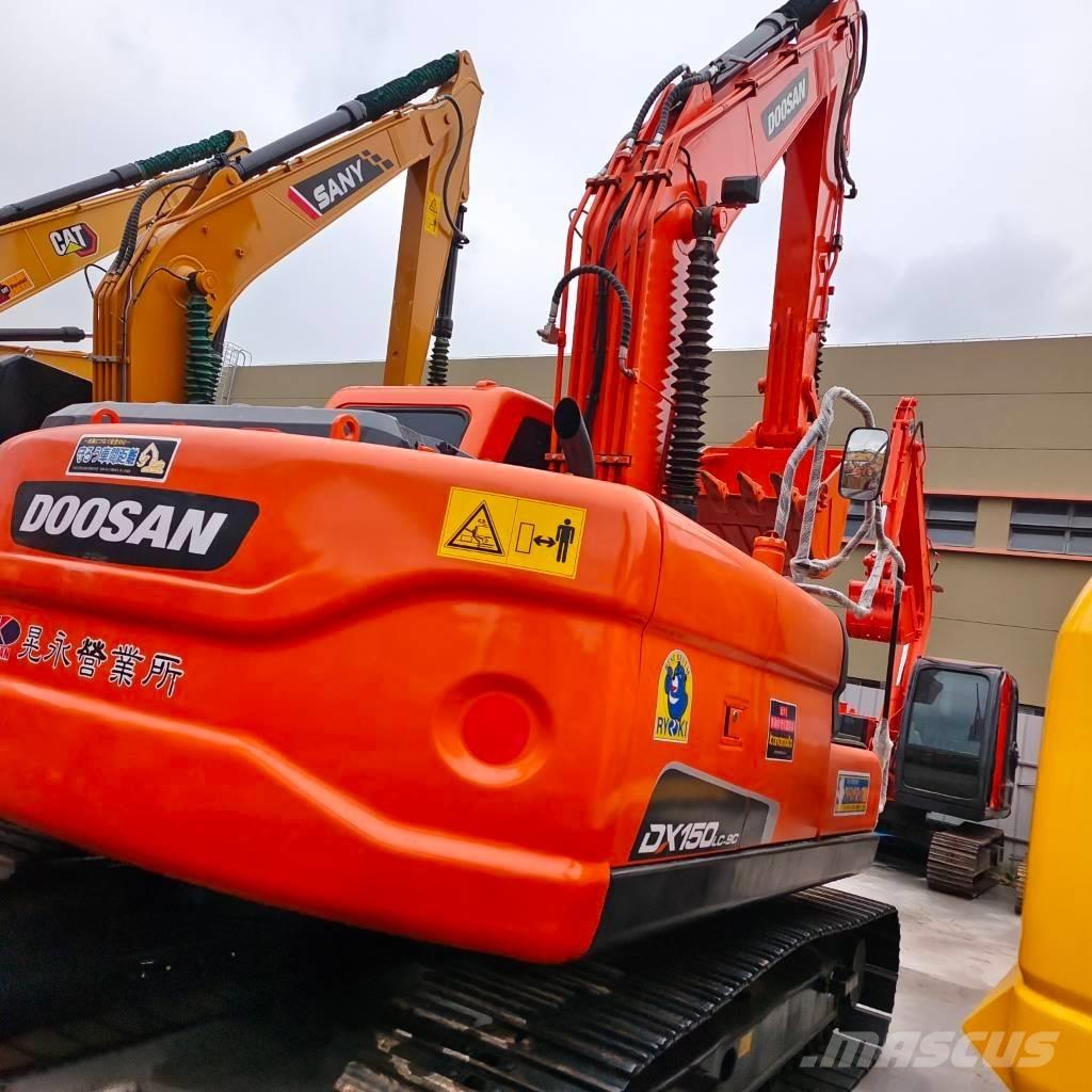 Doosan DX 150 LC Bandgrävare