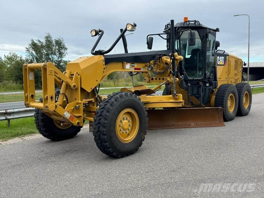 CAT 140M2 Väghyvlar