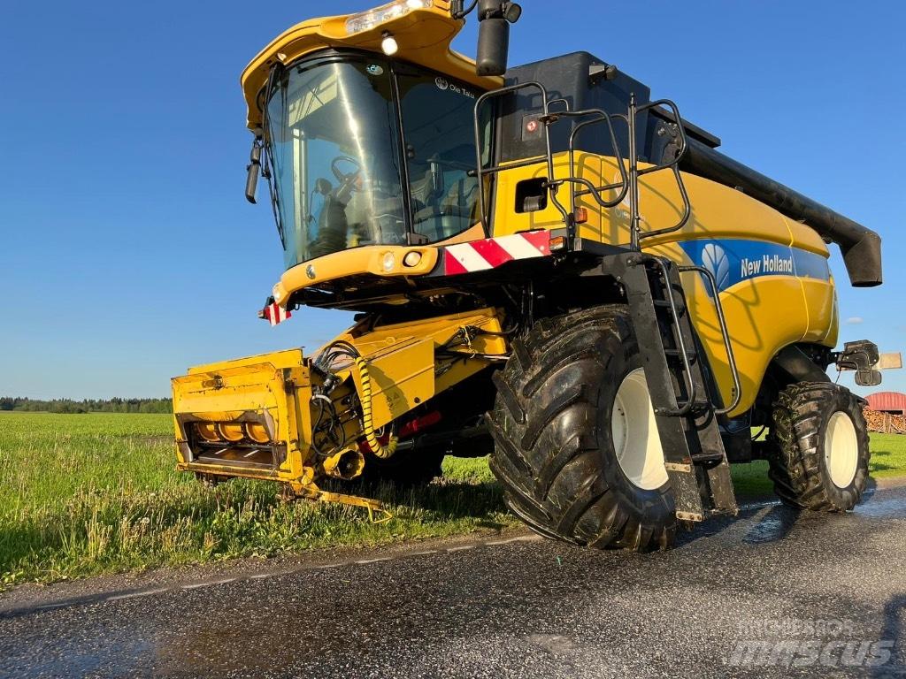 New Holland CX 860 Skördetröskor