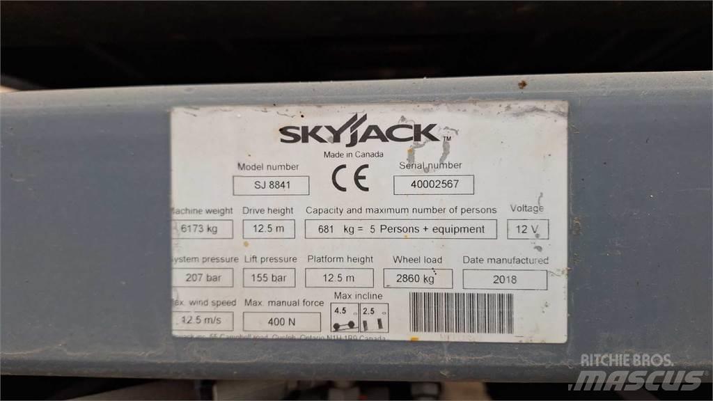 SkyJack 8841RT Saxliftar